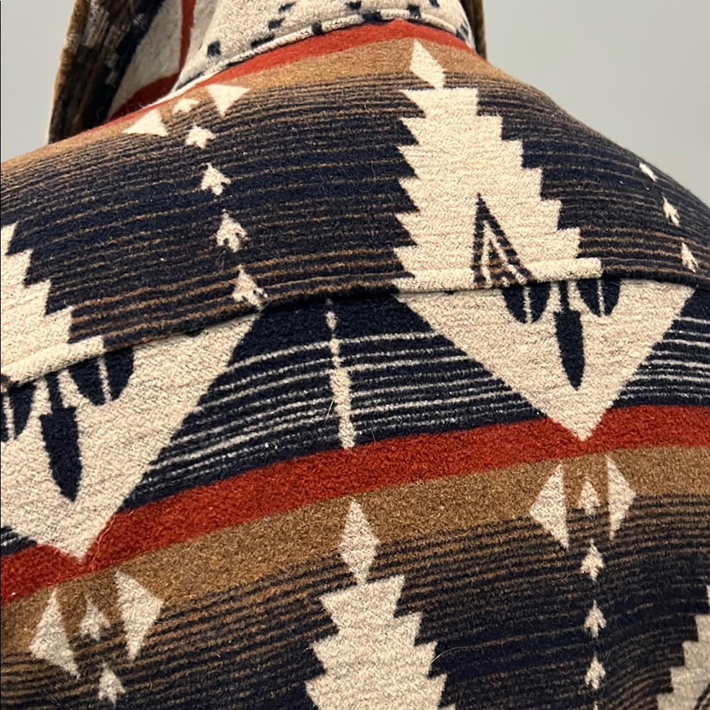 Geometric Patterned Shirt Jacket - image 8